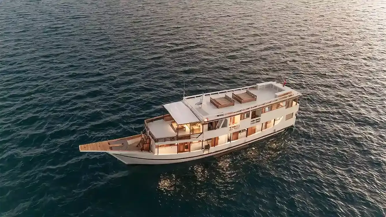 Ayvara cruise exterior &mdash; Komodo National Park