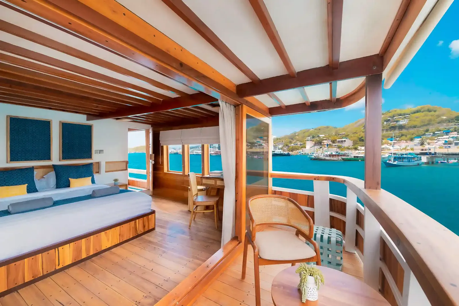 Catnazse liveaboard — catnazse zon zon 11, Komodo National Park