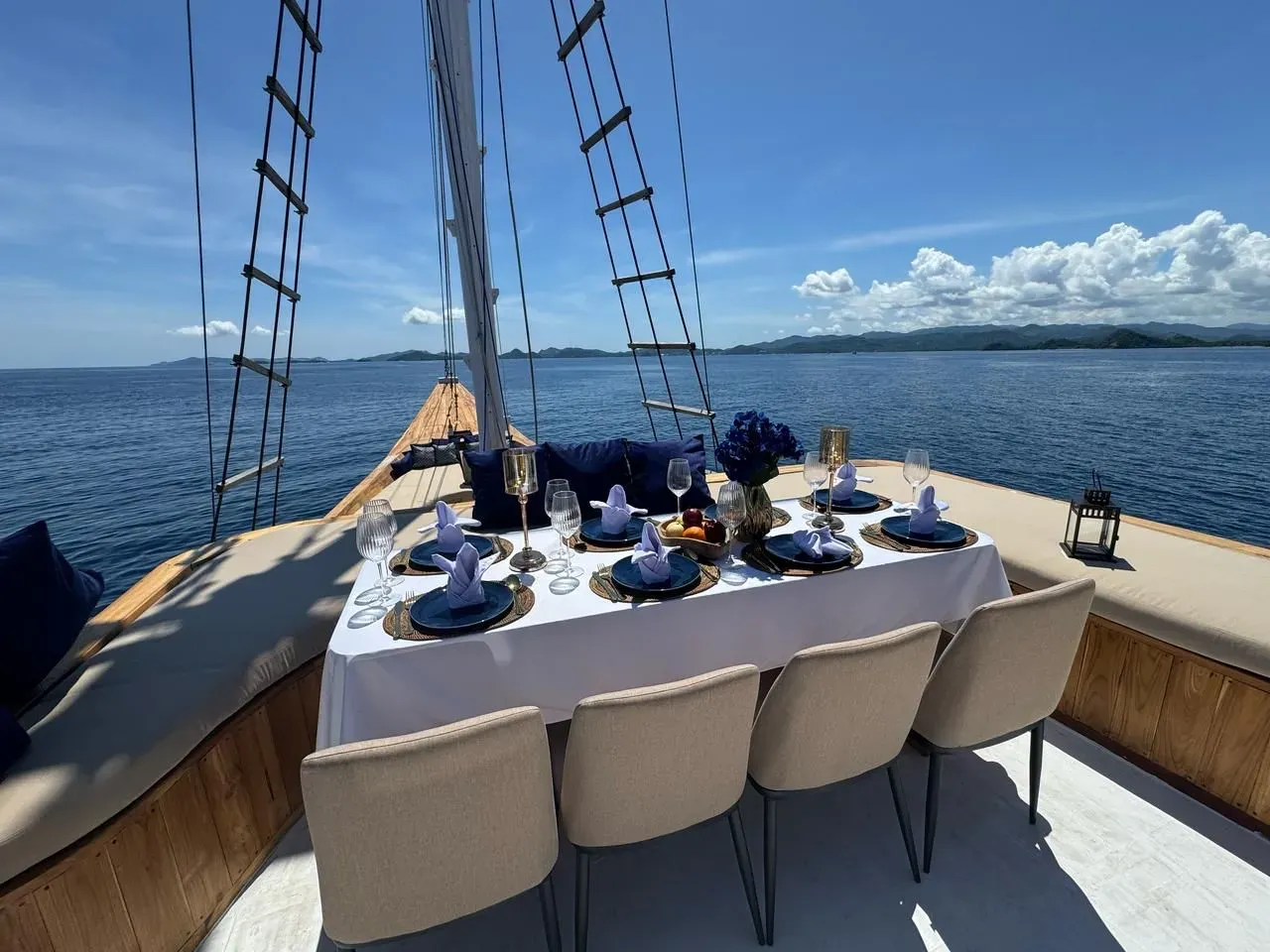 Raffles cruise — raffles cruise tour6, Komodo National Park