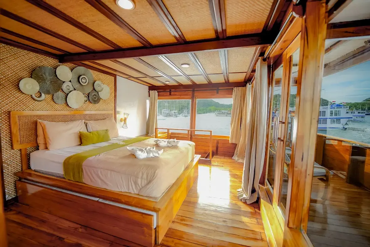 Yumana Royal Suite balcony &mdash; Komodo National Park