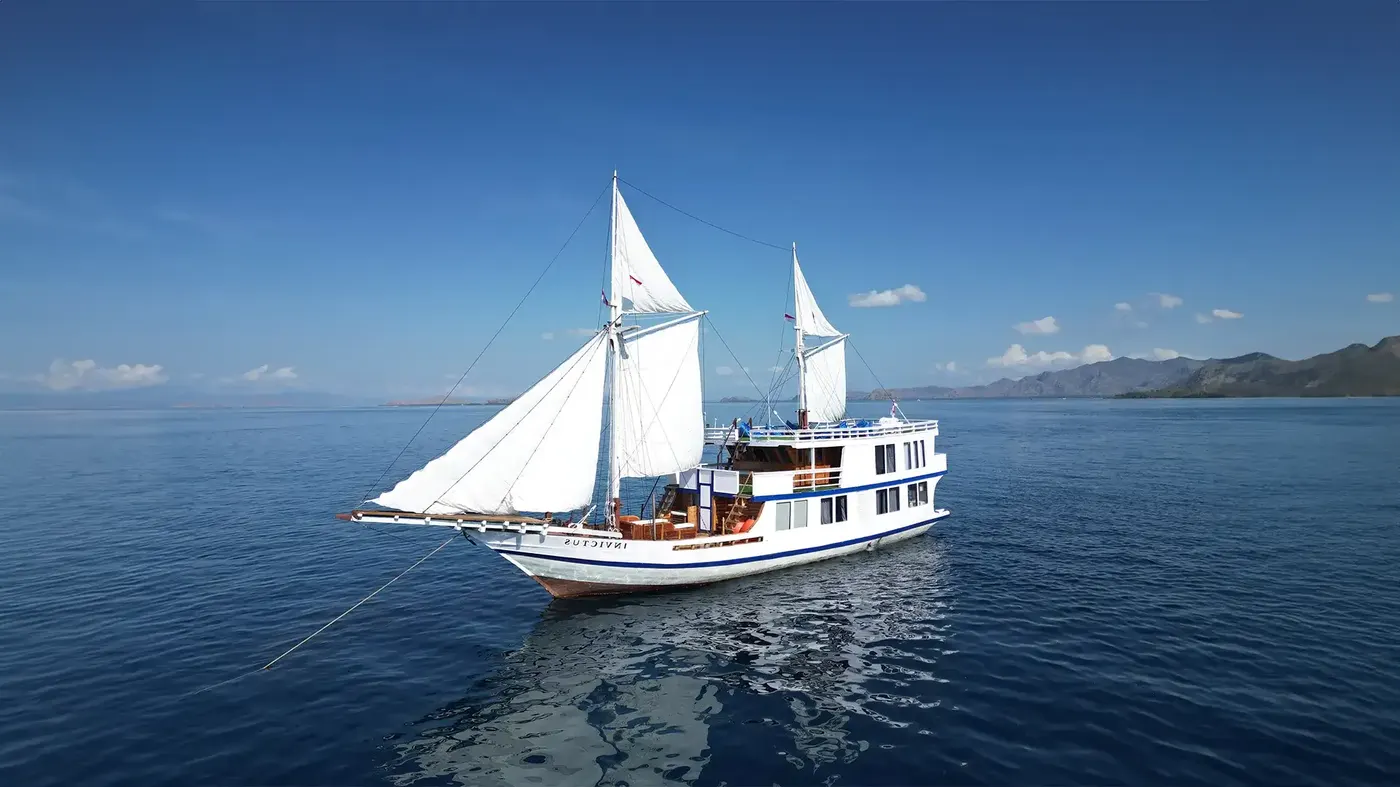 3D2N Deluxe Boats — Komodo National Park
