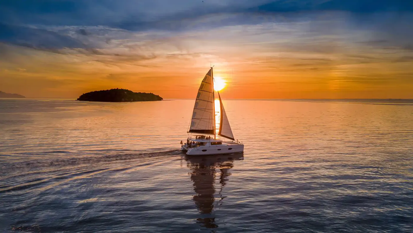 Catamaran Charter Komodo — Komodo National Park