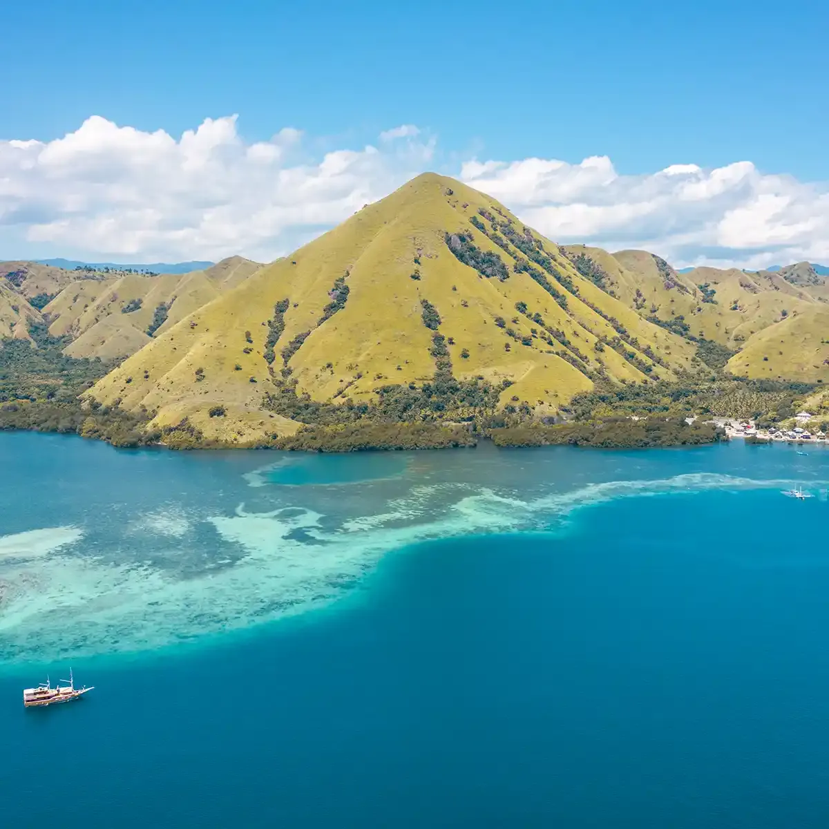 Kelor Island — Komodo National Park
