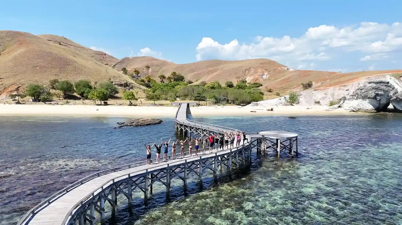 Labuan Bajo Sabolo Island — Komodo National Park