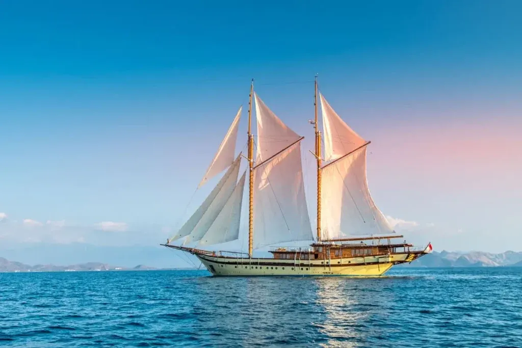 Lamima Exterior — Komodo National Park