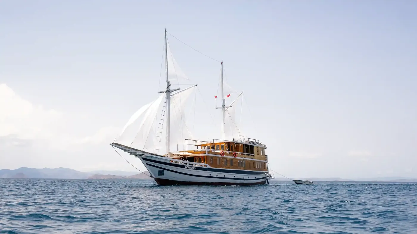 Open Trip Catnazse Liveaboard — Komodo National Park, by our operator Komodo Luxury
