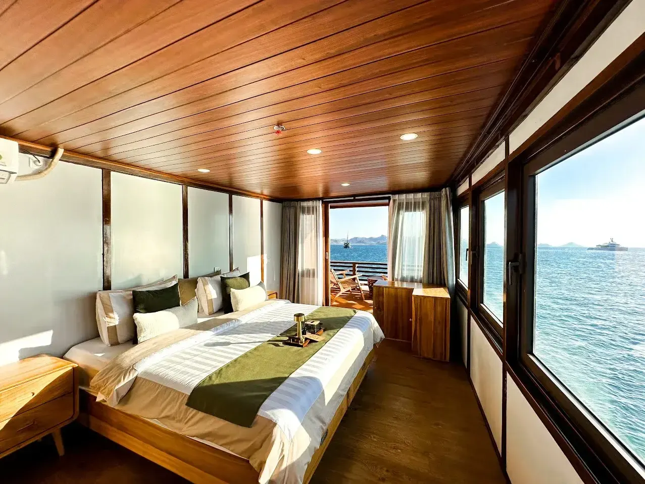 Open Trip Mansard Ii — Komodo National Park, by our operator Komodo Luxury