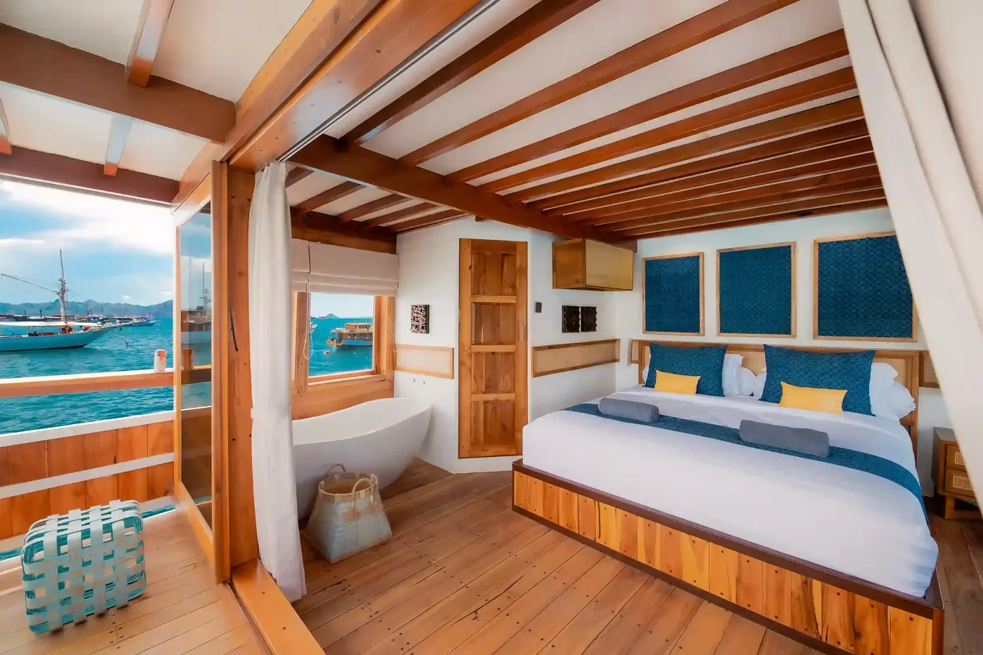 Open Trip Suite Room Santalum 1 — Komodo National Park, by our operator Komodo Luxury