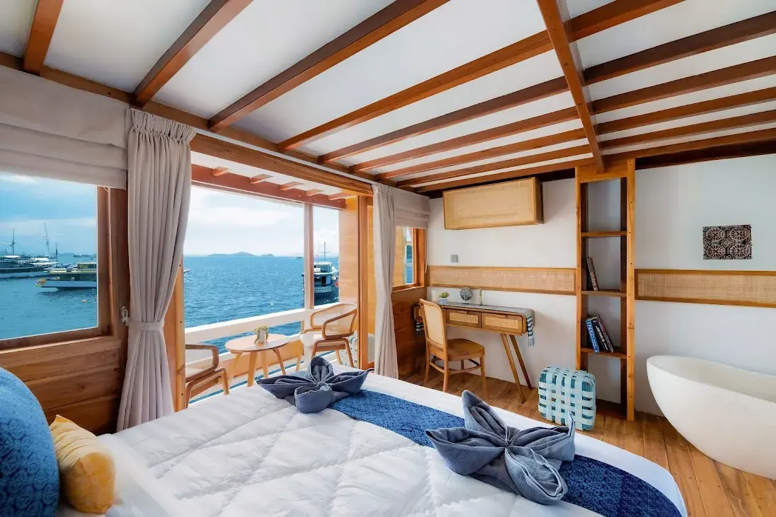 Open Trip Suite Room Santalum 2 — Komodo National Park, by our operator Komodo Luxury
