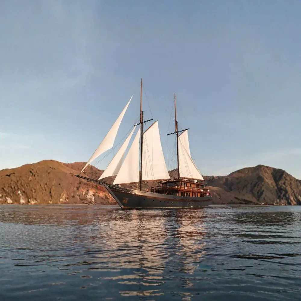 Phinisi Vela At Sea — Komodo National Park, by our operator Komodo Luxury