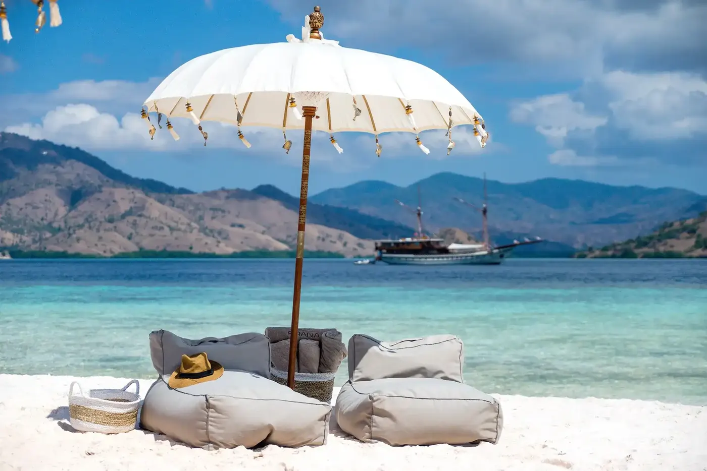 Prana Beach Setup — Komodo National Park
