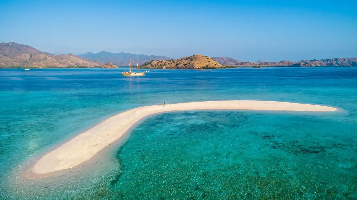 Where Is Taka Makassar — Komodo National Park