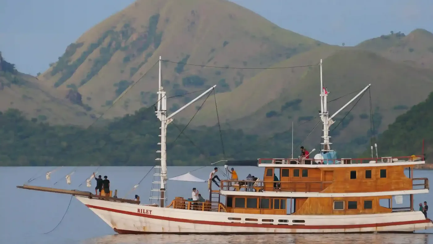 Why Choose Komodo Sailing Trip — Komodo National Park